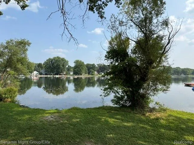 6764 Grand Beach Drive Genoa Township, MI 48114
