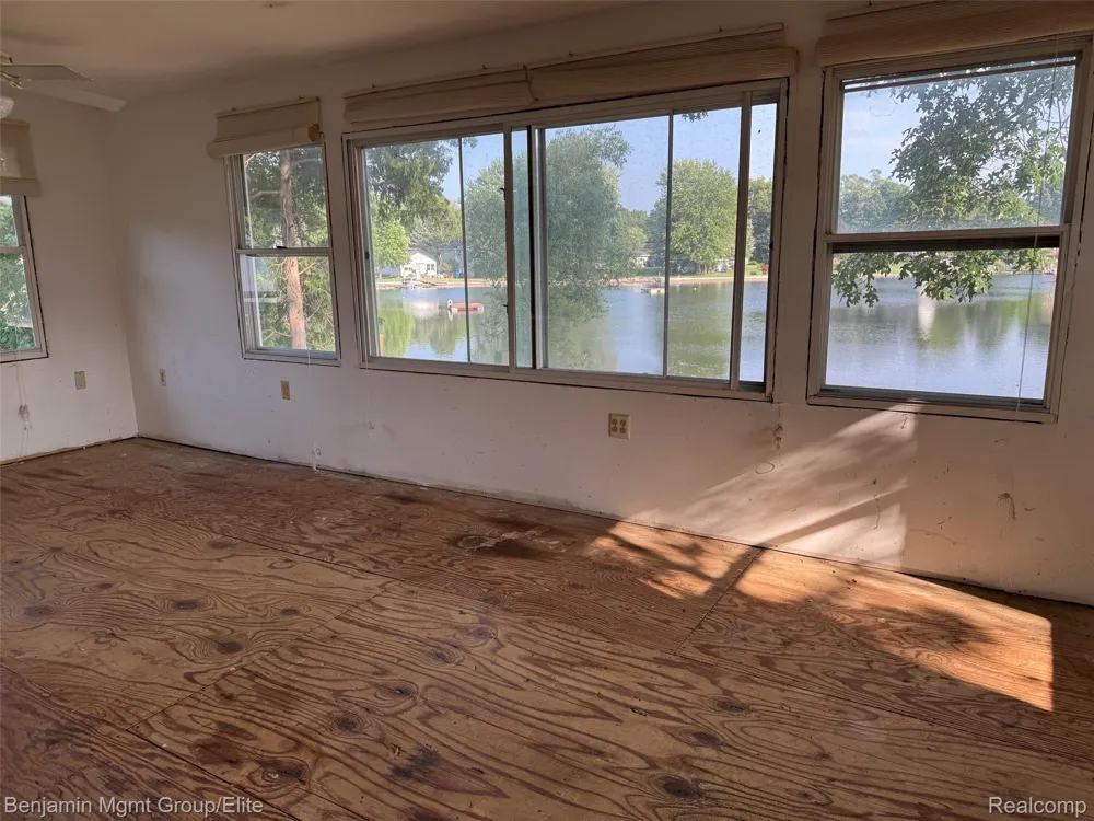6764 Grand Beach Drive Genoa Township, MI 48114