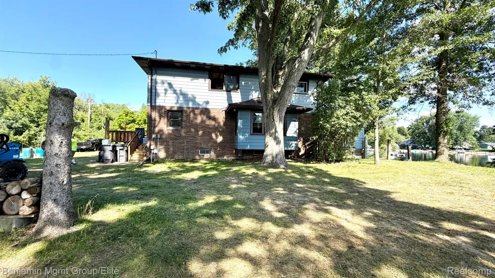 6764 Grand Beach Drive Genoa Township, MI 48114