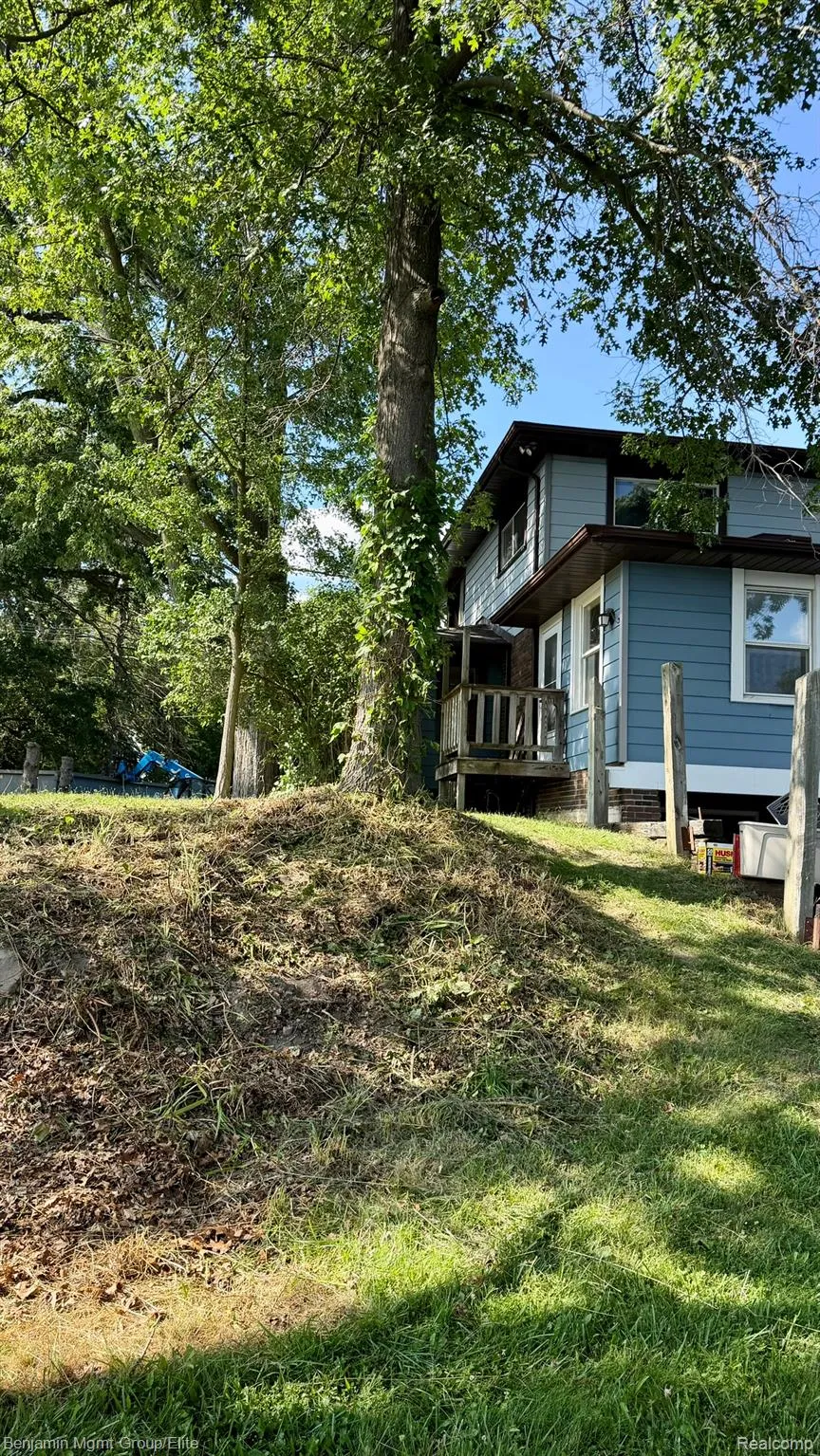 6764 Grand Beach Drive Genoa Township, MI 48114