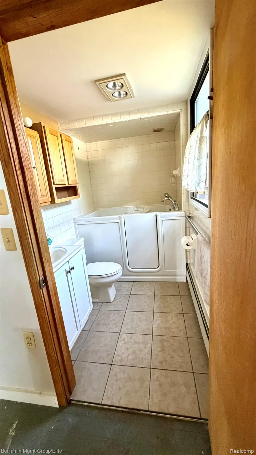 6764 Grand Beach Drive Genoa Township, MI 48114