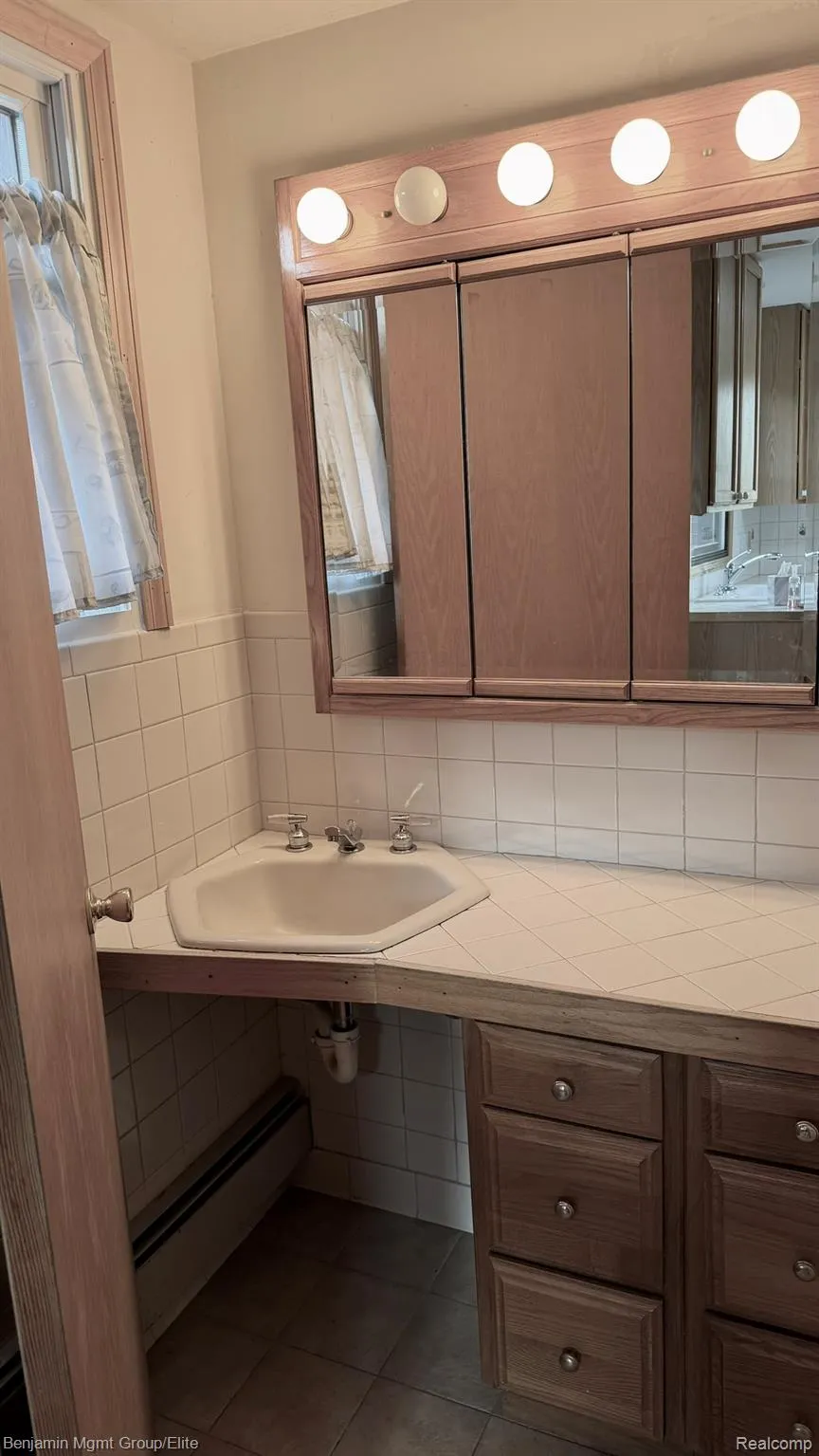 6764 Grand Beach Drive Genoa Township, MI 48114