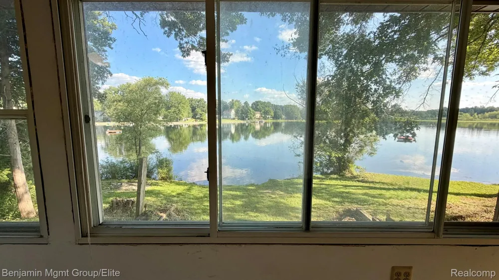 6764 Grand Beach Drive Genoa Township, MI 48114