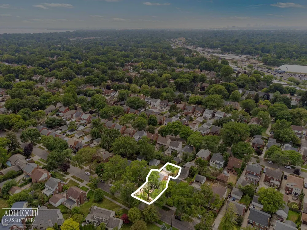 423 Moran Road Grosse Pointe Farms City, MI 48236