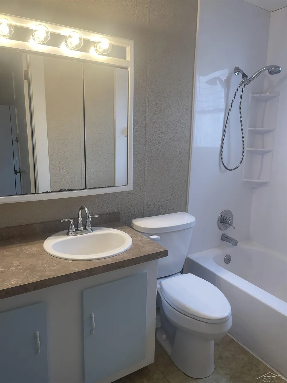 317 Bates Street Saginaw City, MI 48602