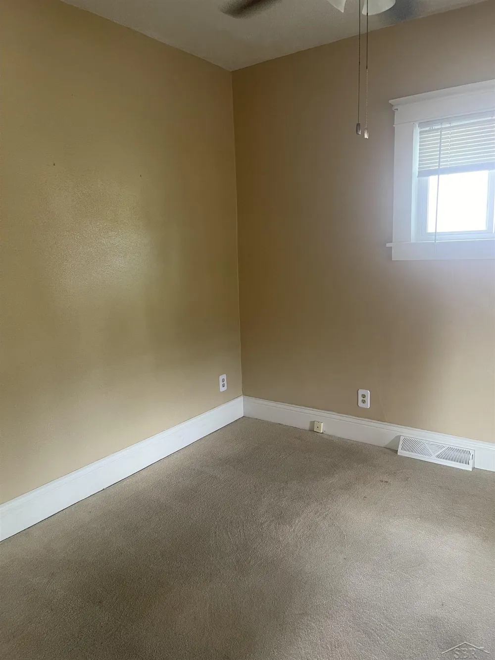 317 Bates Street Saginaw City, MI 48602