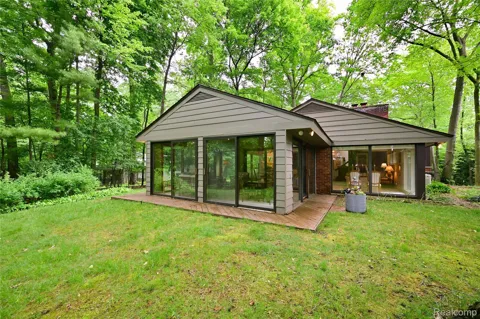 3310 Dogwood Court