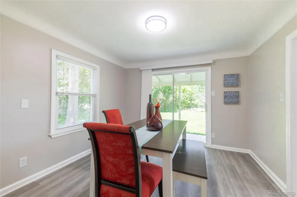 9838 Grosse Ile Parkway Grosse Ile Township, MI 48138