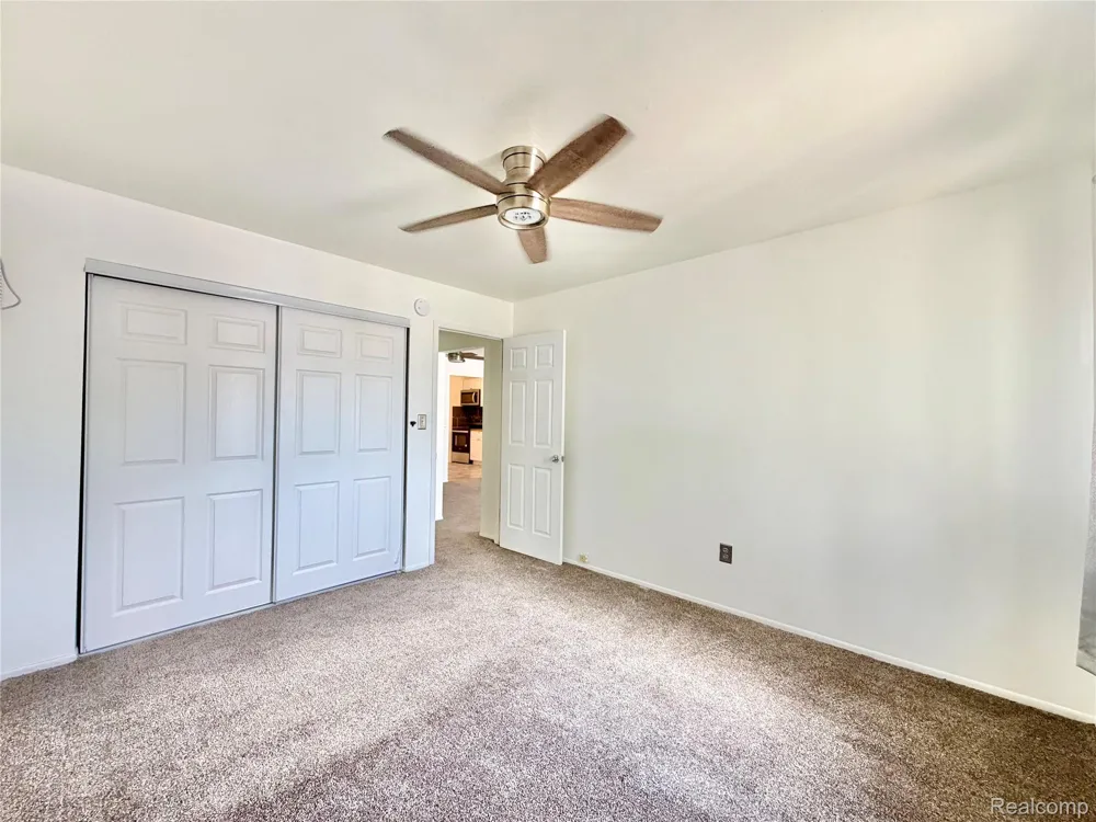 26305 W 7 mile rd Road #201 Redford Charter Township, MI 48240