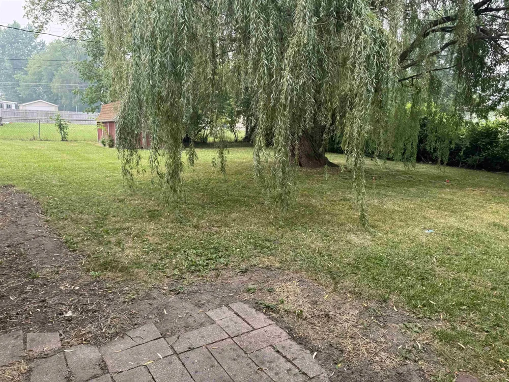 512 S 28th Street Buena Vista Charter Township, MI 48601