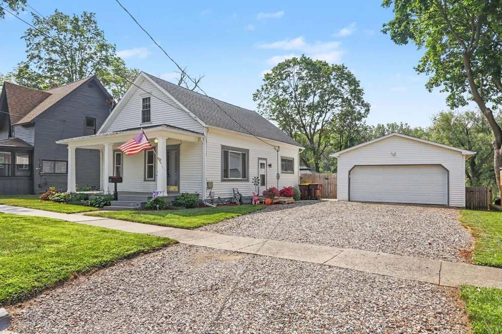 732 E Green Street Marshall City, MI 49068