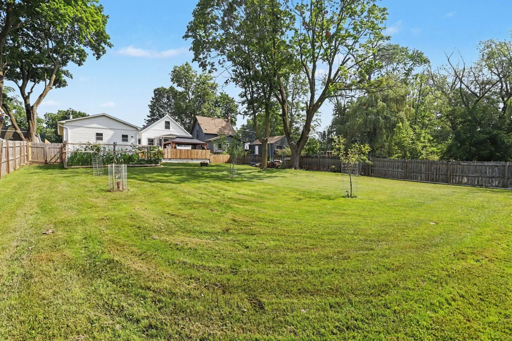 732 E Green Street Marshall City, MI 49068