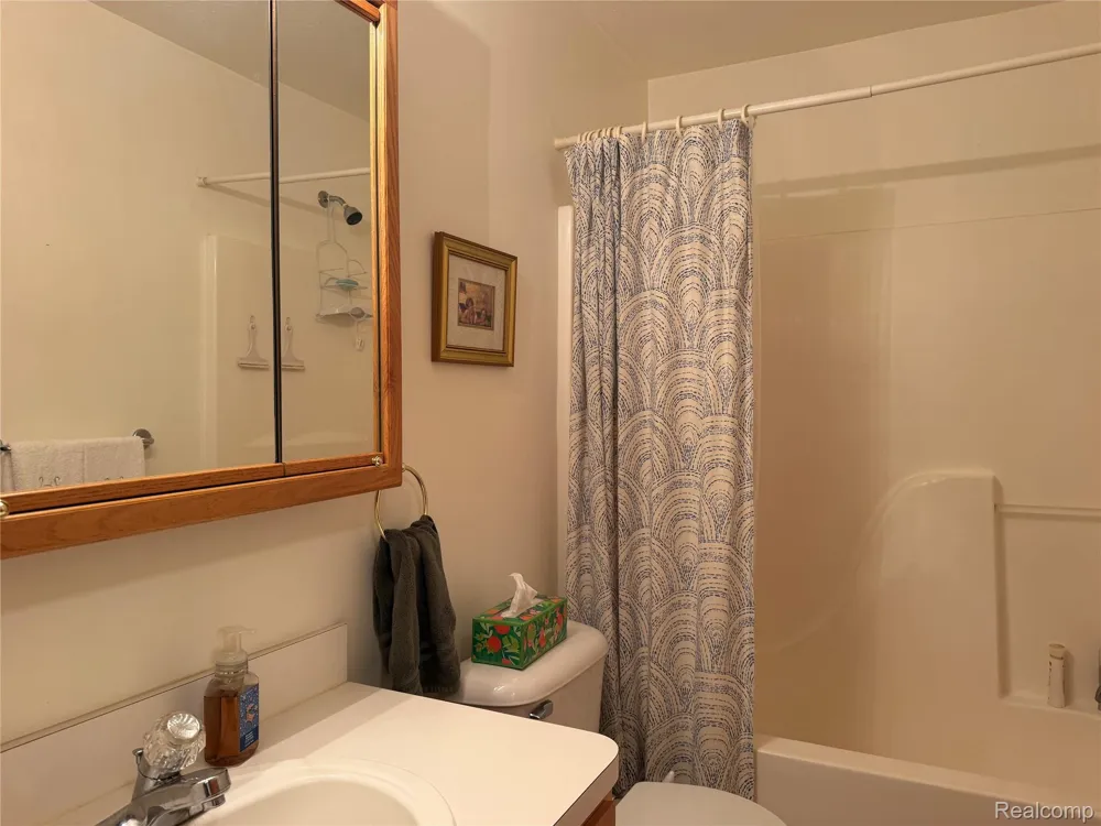276 Marigold Circle #18 Westland City, MI 48185