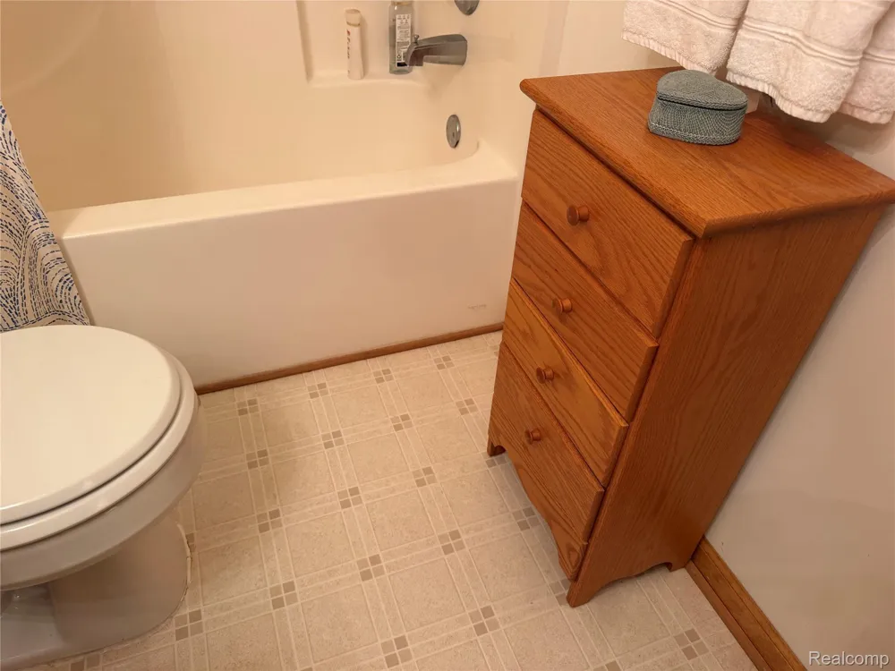 276 Marigold Circle #18 Westland City, MI 48185