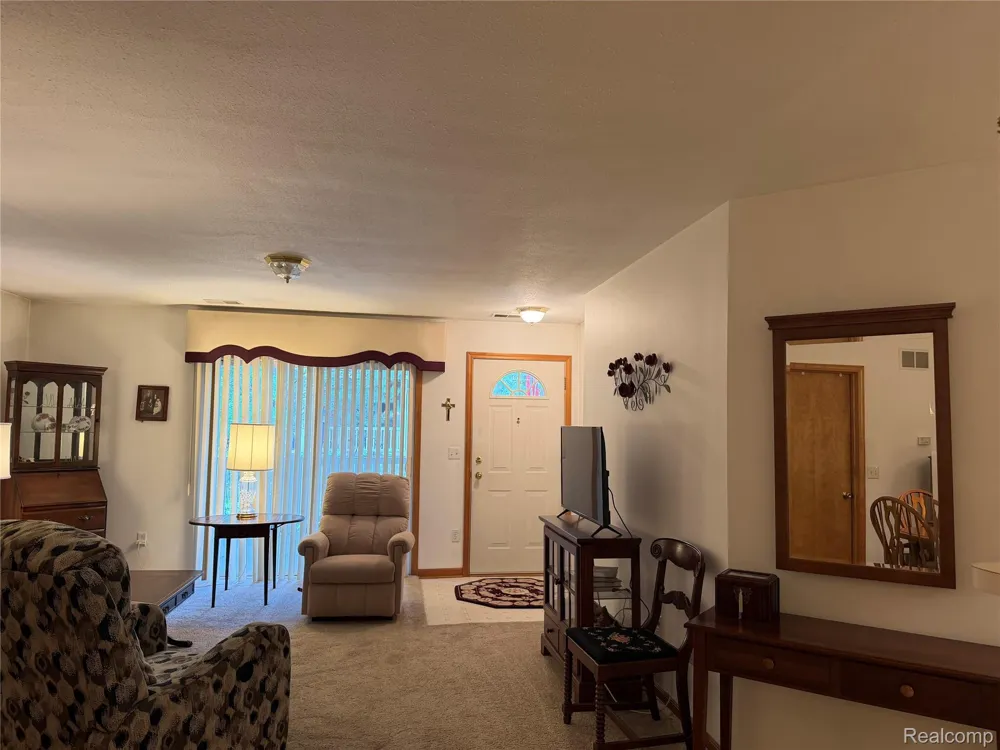 276 Marigold Circle #18 Westland City, MI 48185