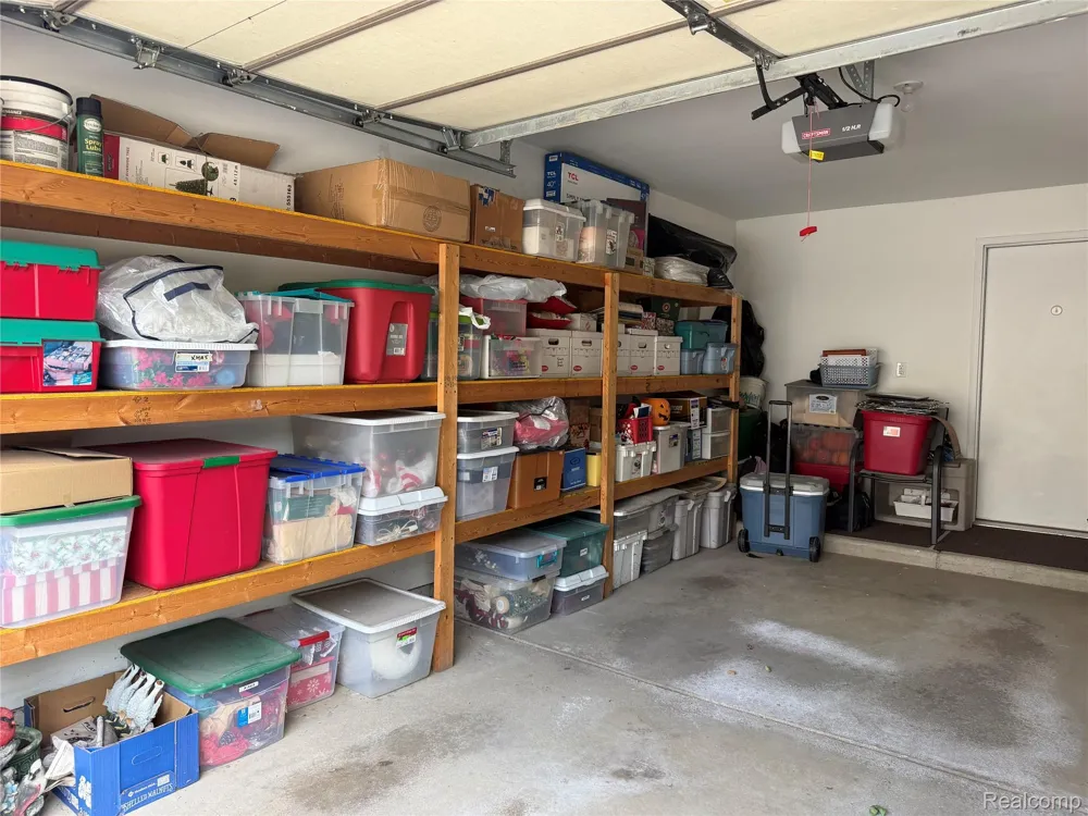 276 Marigold Circle #18 Westland City, MI 48185