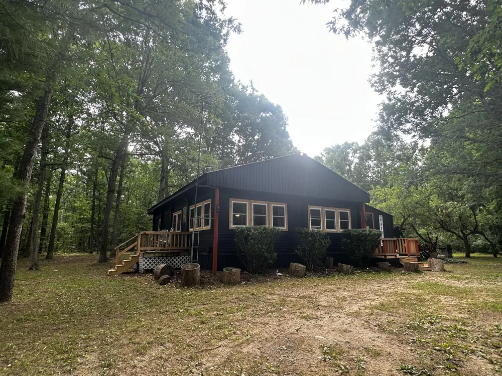 11384 Irons Road Eden Township, MI 49644