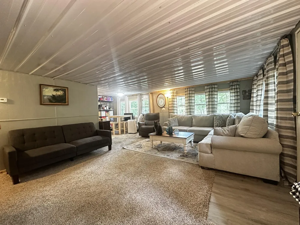 11384 Irons Road Eden Township, MI 49644