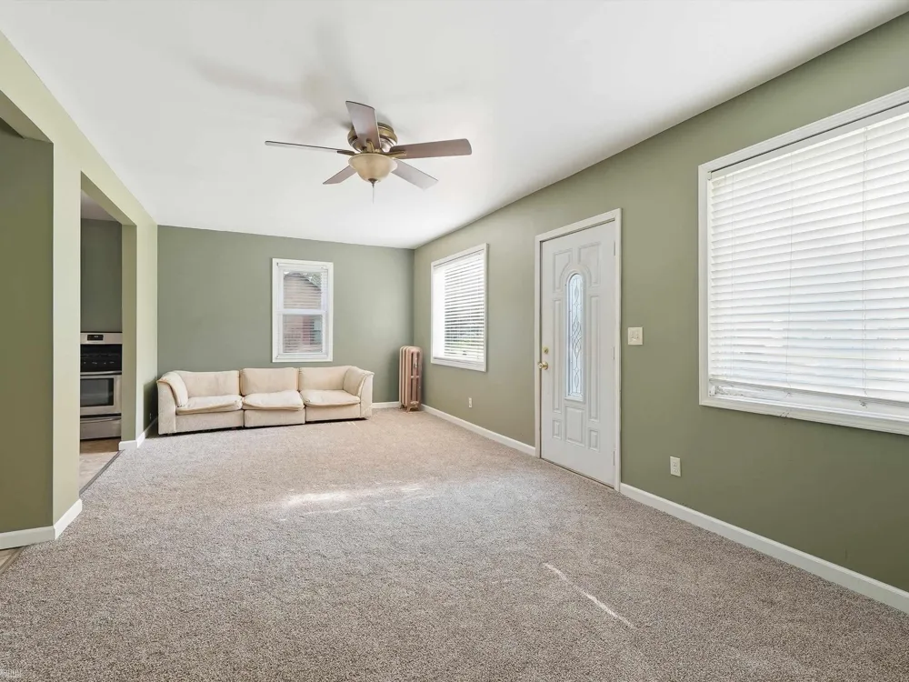 18513 Wakenden Street Redford Charter Township, MI 48240