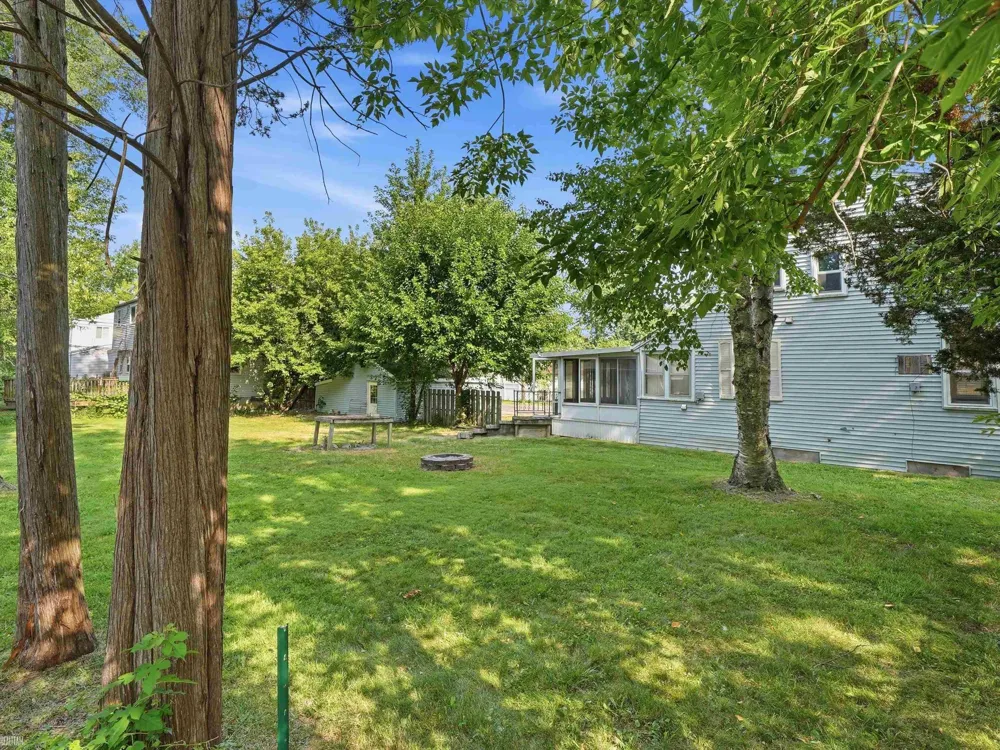 18513 Wakenden Street Redford Charter Township, MI 48240