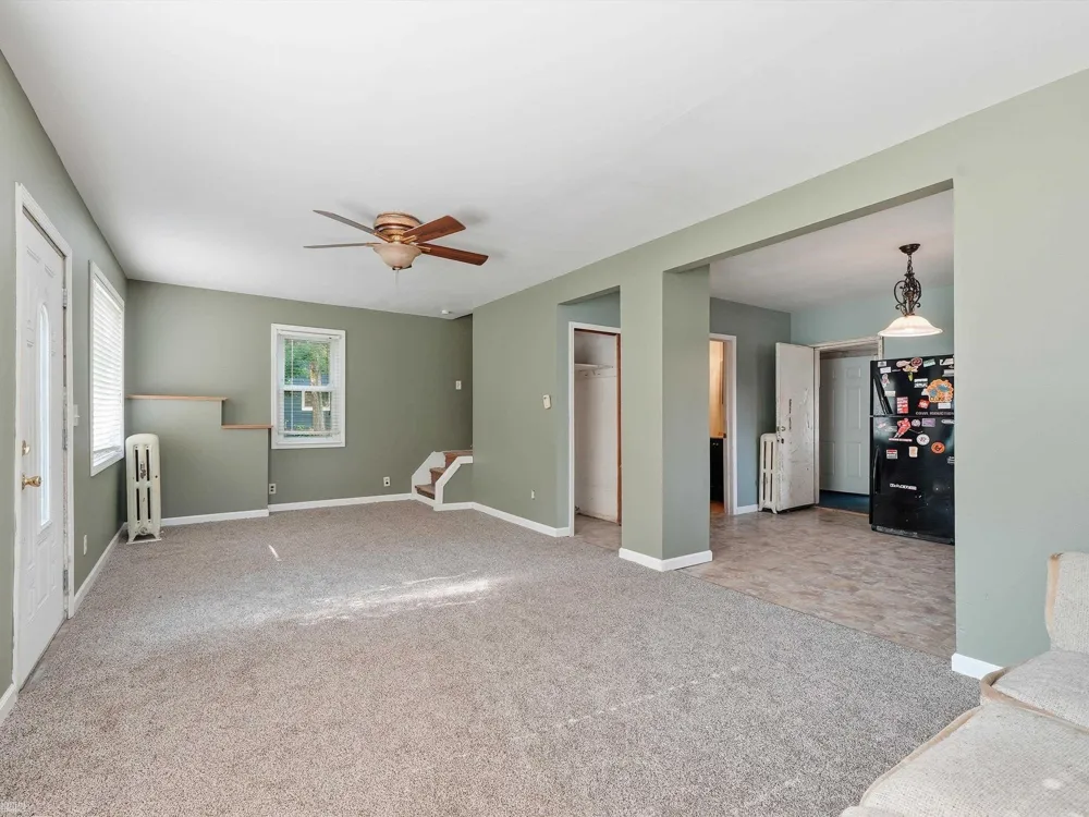 18513 Wakenden Street Redford Charter Township, MI 48240