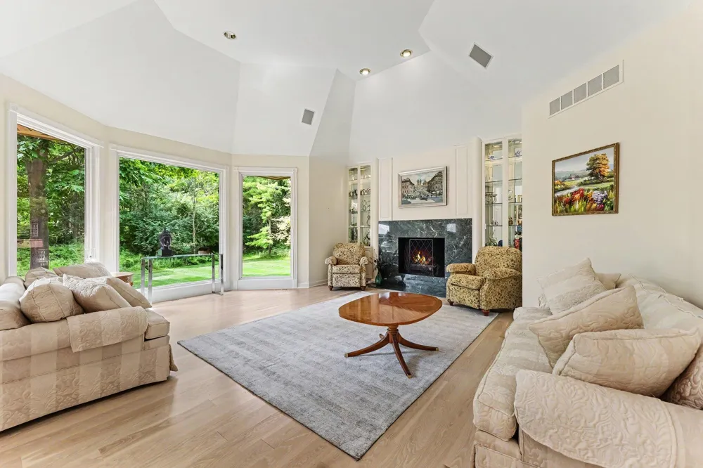 4911 Red Fox Run Ann Arbor Charter Township, MI 48105