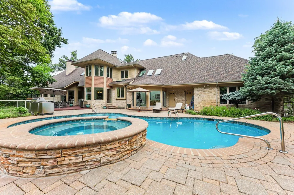 4911 Red Fox Run Ann Arbor Charter Township, MI 48105