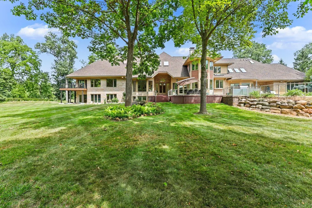 4911 Red Fox Run Ann Arbor Charter Township, MI 48105