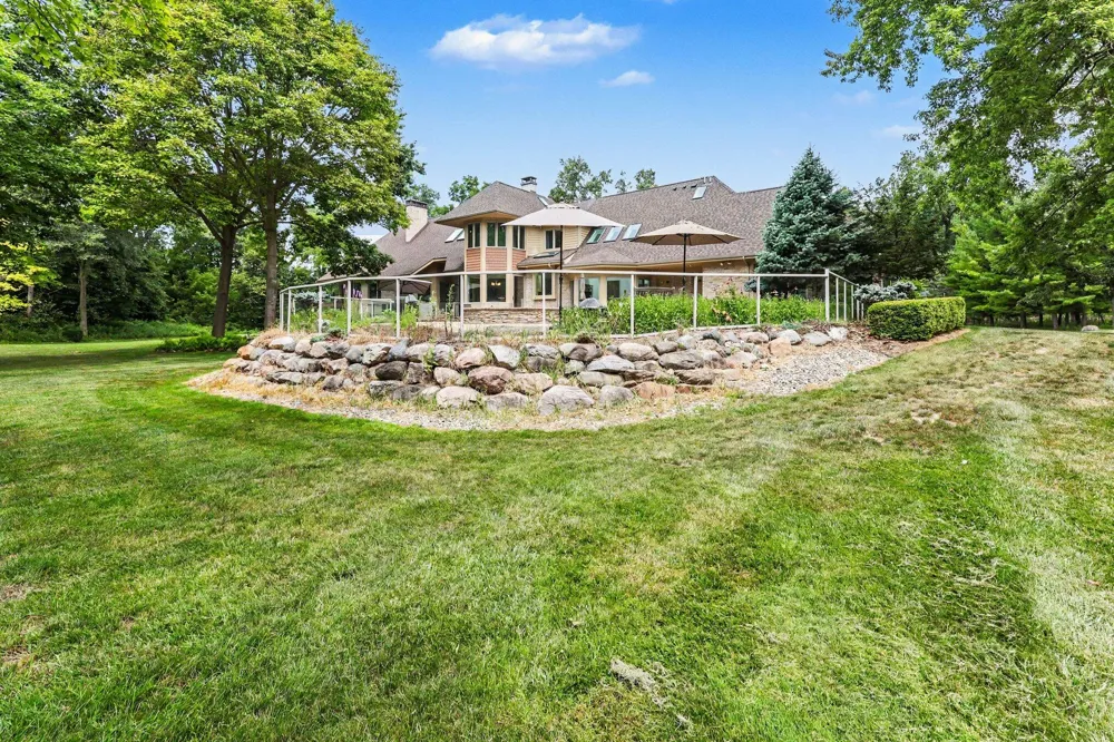 4911 Red Fox Run Ann Arbor Charter Township, MI 48105
