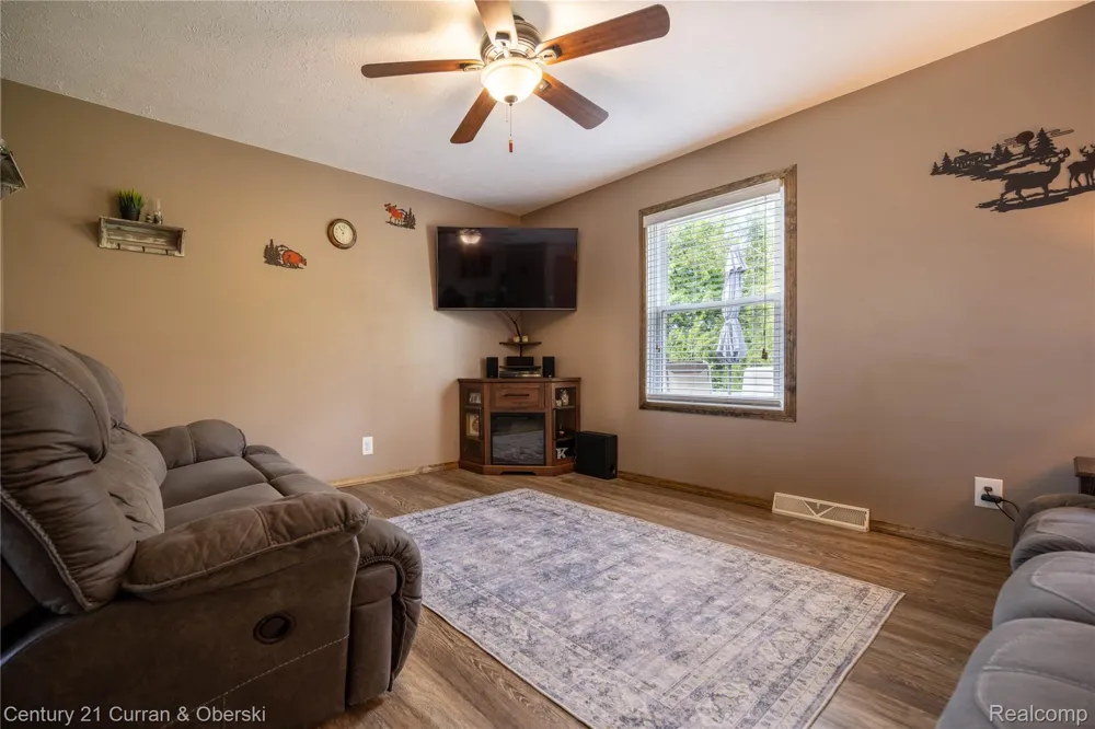 15262 Us 23 S Presque Isle Township, MI 49777