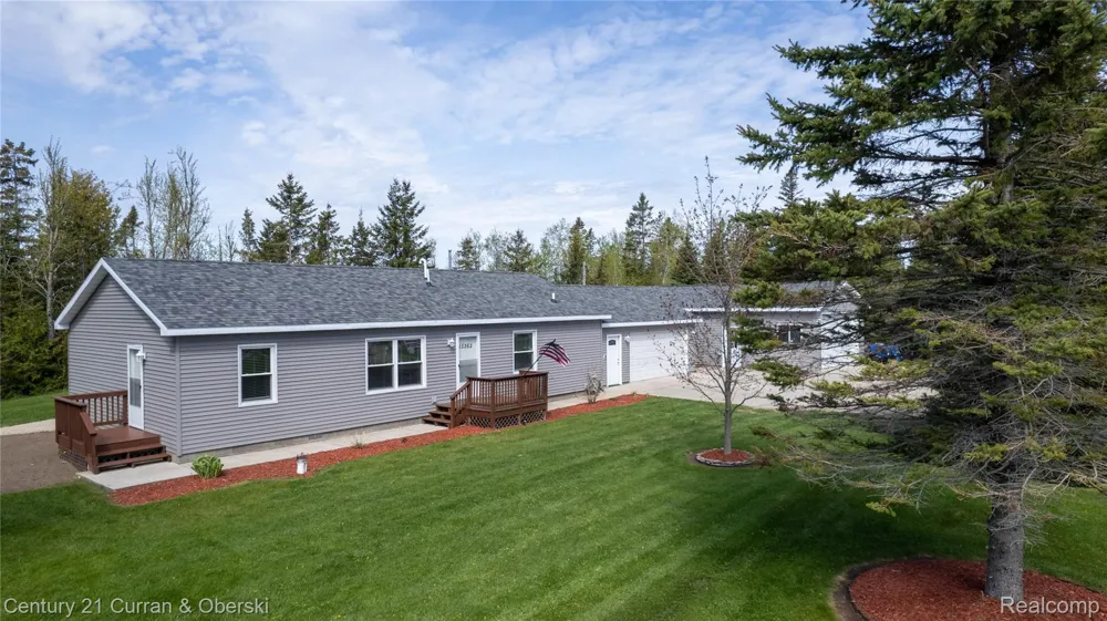 15262 Us 23 S Presque Isle Township, MI 49777