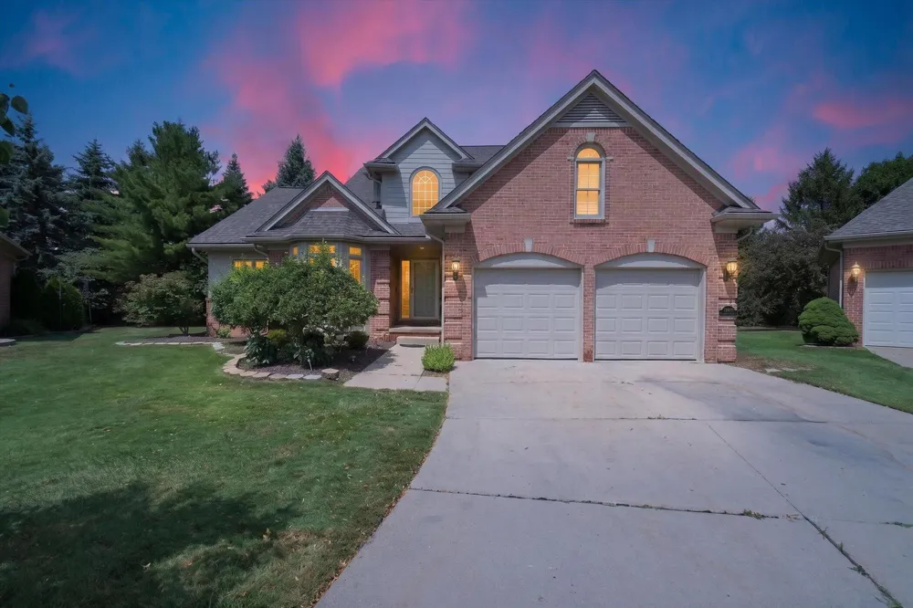 13500 Cambridge Court Plymouth Charter Township, MI 48170