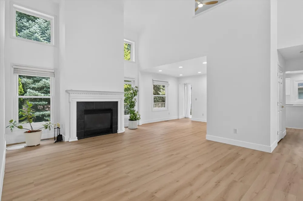 13500 Cambridge Court Plymouth Charter Township, MI 48170