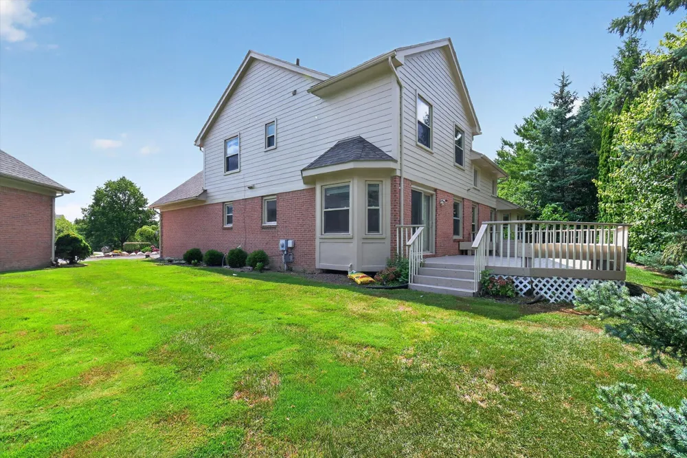 13500 Cambridge Court Plymouth Charter Township, MI 48170