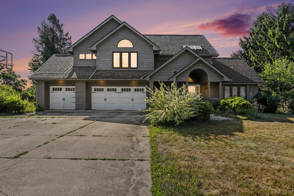 135 Tiffany Lane Battle Creek City, MI 49015