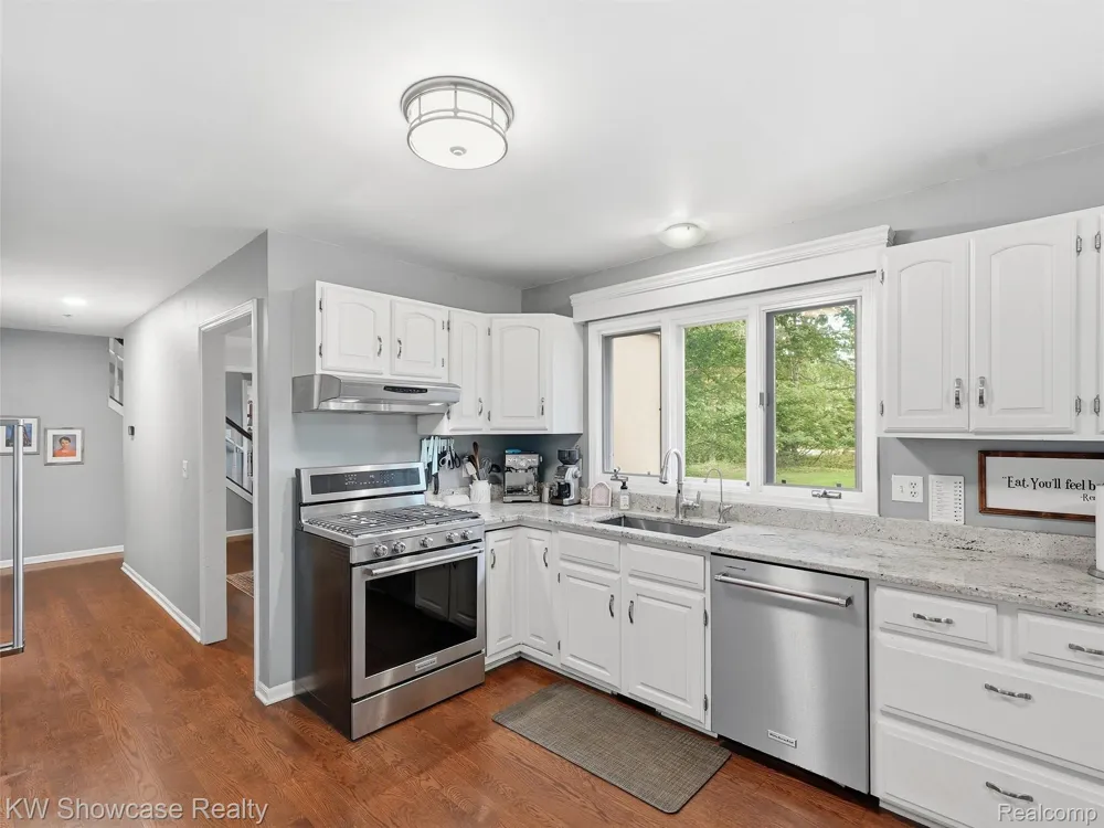 3360 Pleasant Valley Road Brighton Township, MI 48114