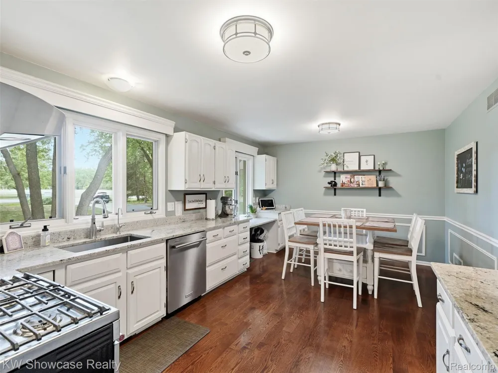 3360 Pleasant Valley Road Brighton Township, MI 48114