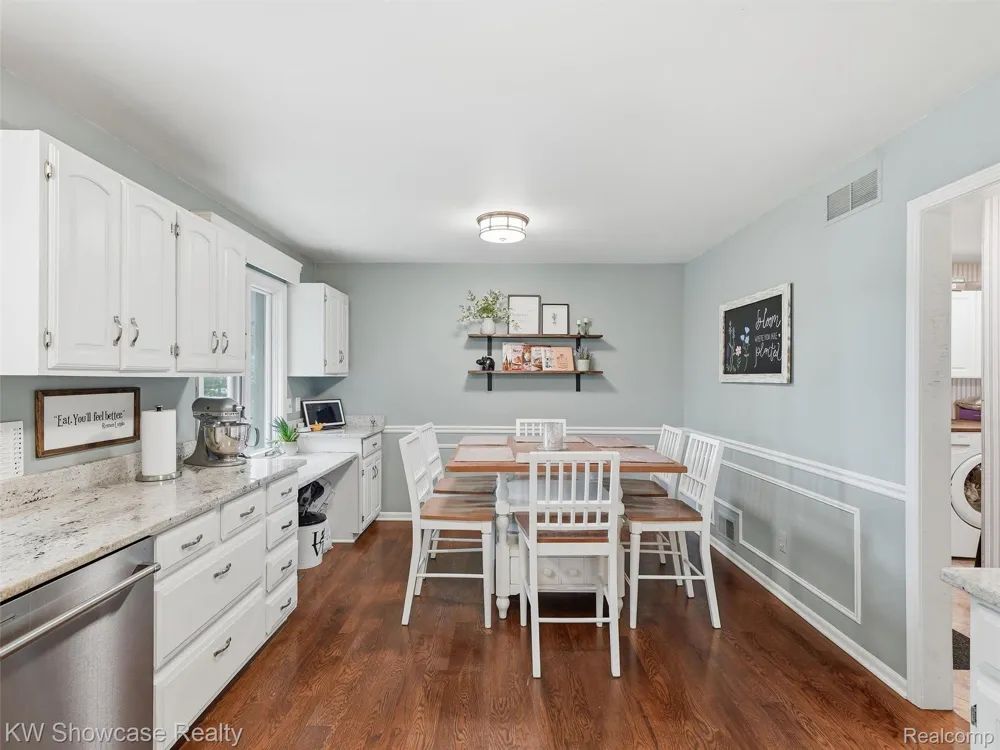 3360 Pleasant Valley Road Brighton Township, MI 48114