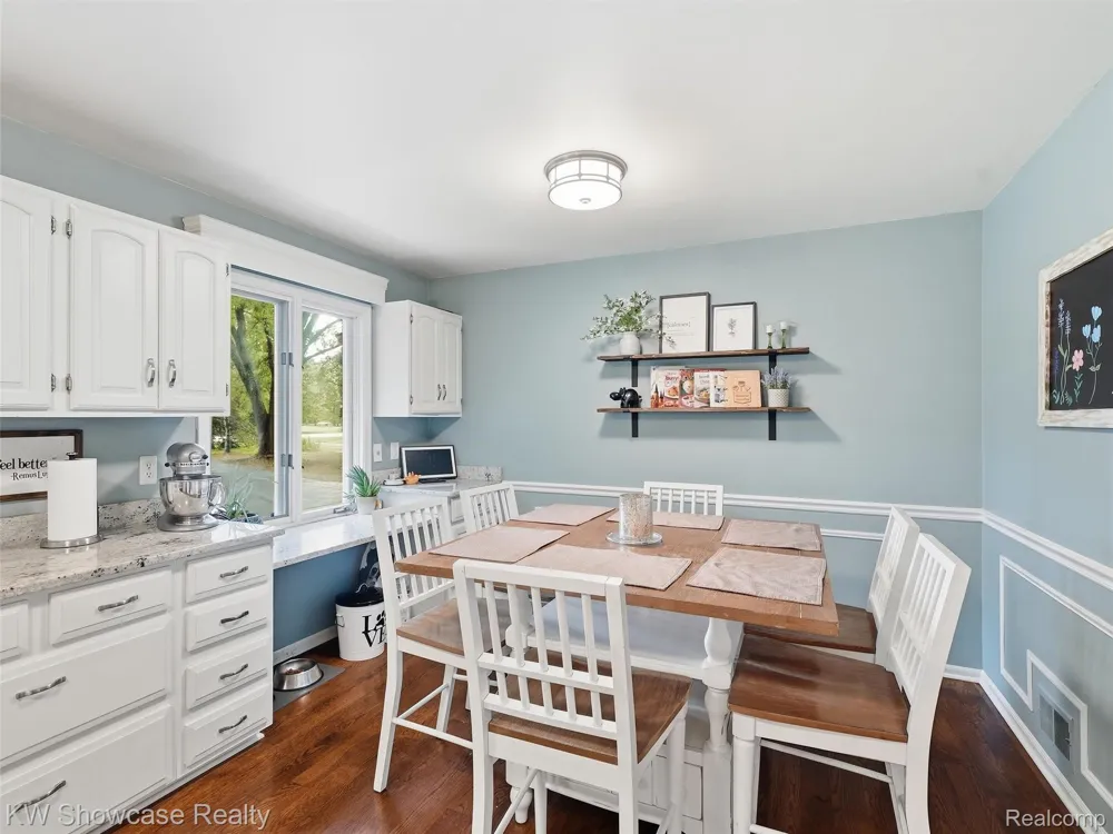 3360 Pleasant Valley Road Brighton Township, MI 48114