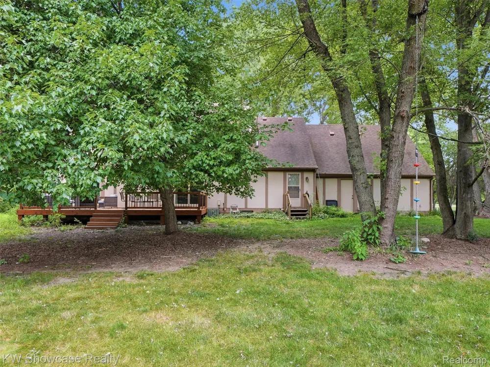3360 Pleasant Valley Road Brighton Township, MI 48114