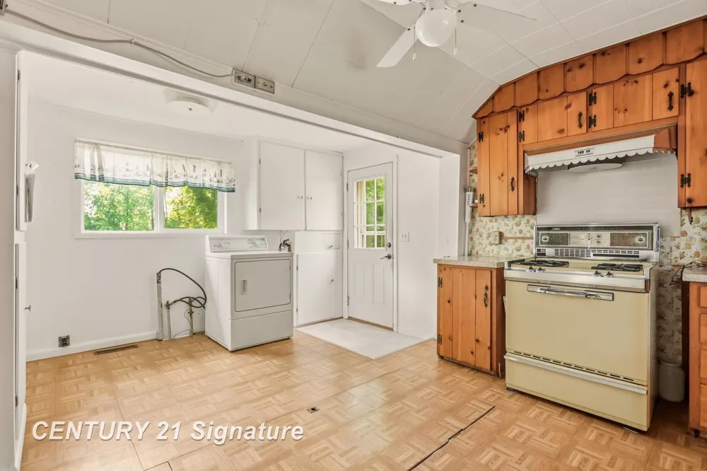 408 W Capitol Street Zilwaukee City, MI 48604