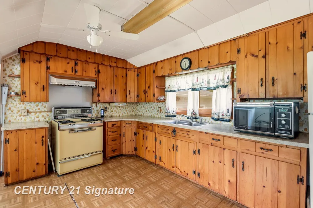 408 W Capitol Street Zilwaukee City, MI 48604