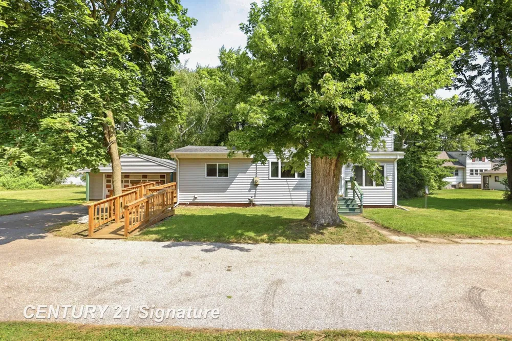 408 W Capitol Street Zilwaukee City, MI 48604