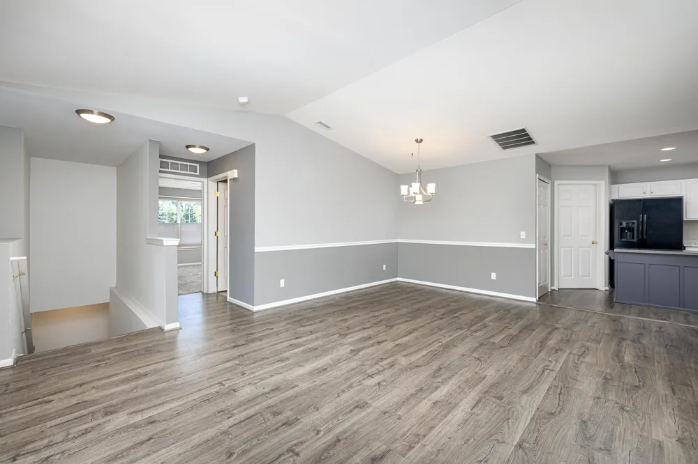 9621 Lakeside Drive Ypsilanti Charter Township, MI 48197