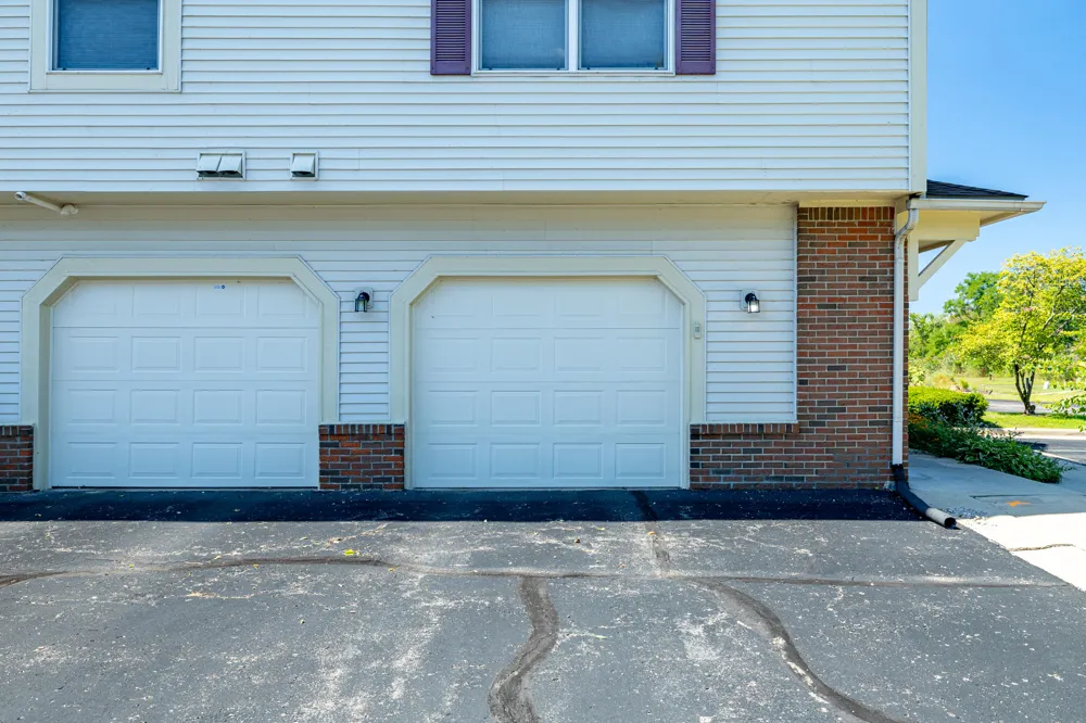 9621 Lakeside Drive Ypsilanti Charter Township, MI 48197