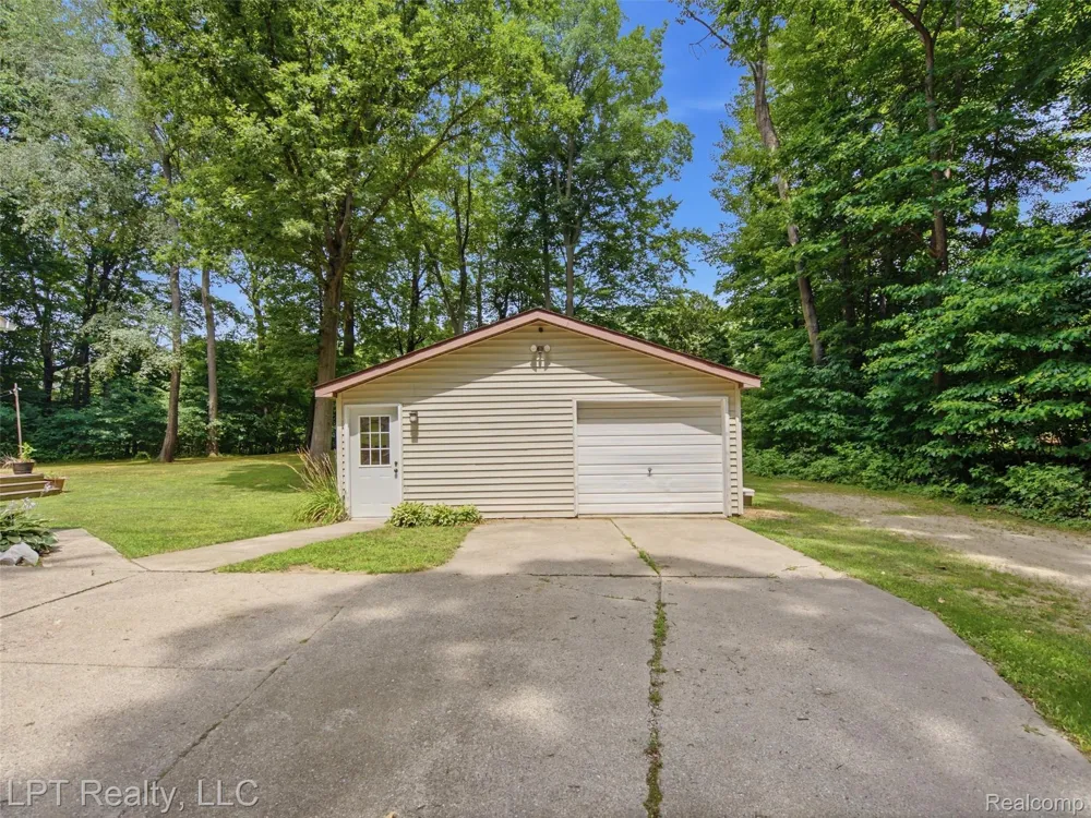 2289 Marjorie Lane Thetford Township, MI 48420