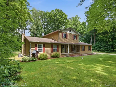 2289 Marjorie Lane