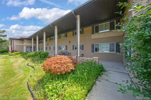 2311 Walton Boulevard #44