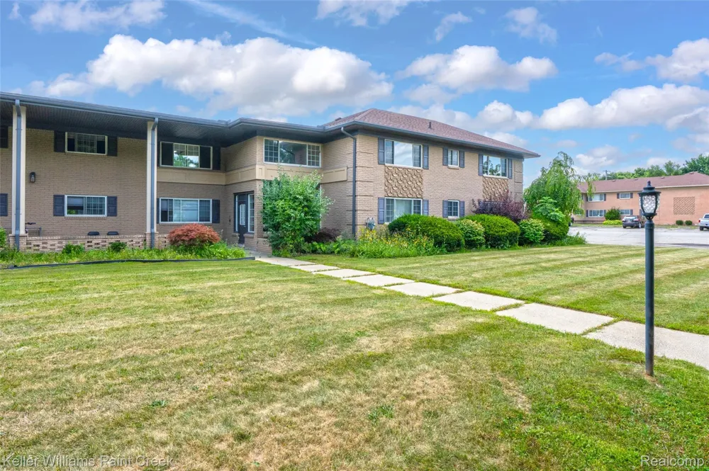 2311 Walton Boulevard #44 Rochester Hills City, MI 48309