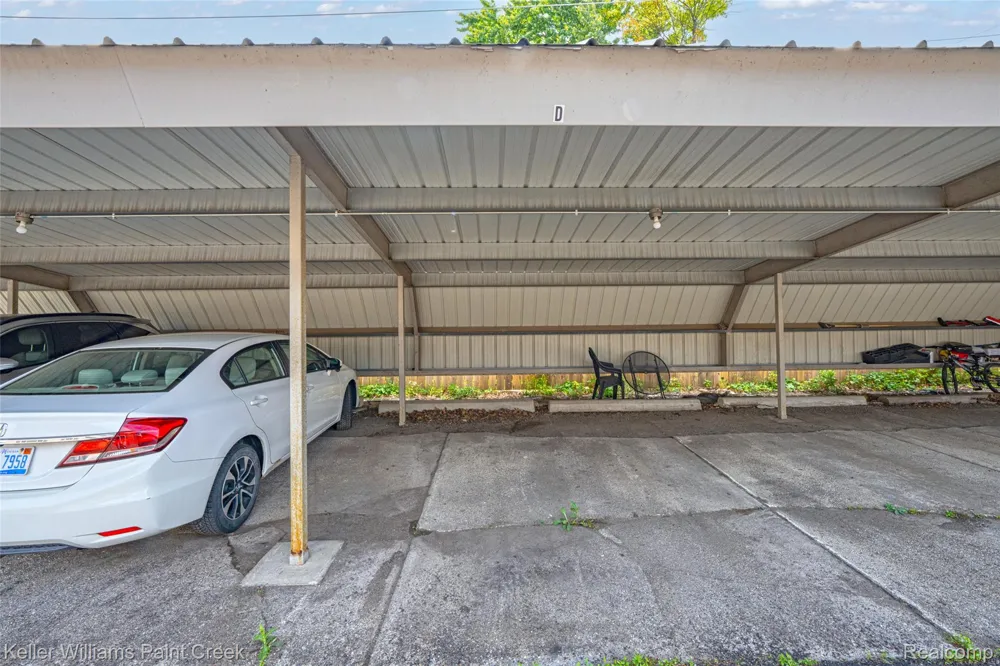 2311 Walton Boulevard #44 Rochester Hills City, MI 48309
